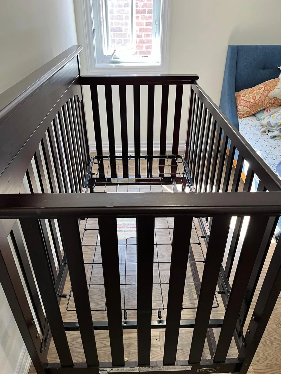 Graco Convertible Crib - Espresso Finish image indicator(5)