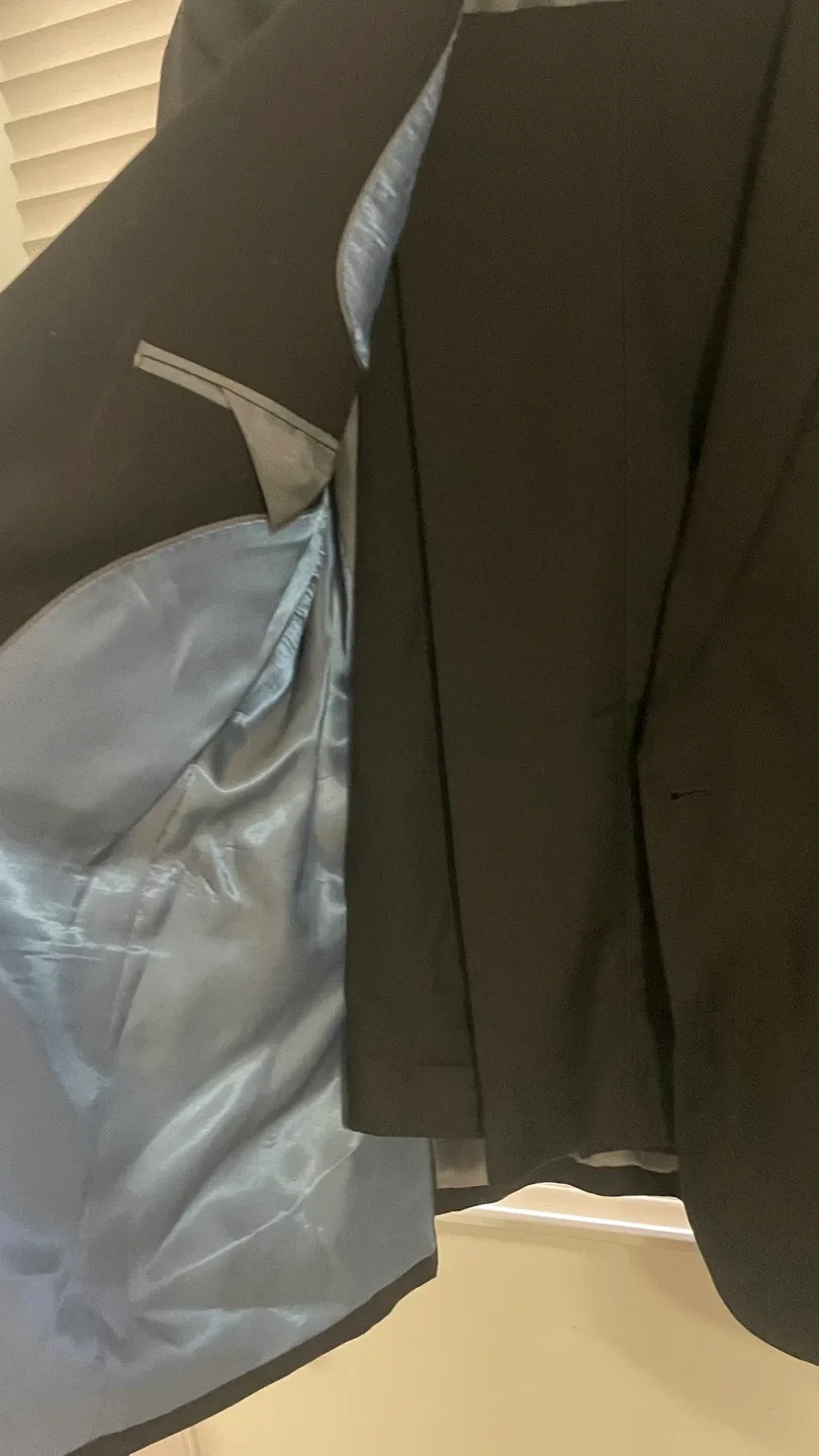 Black Suit - Size 40 image indicator(4)