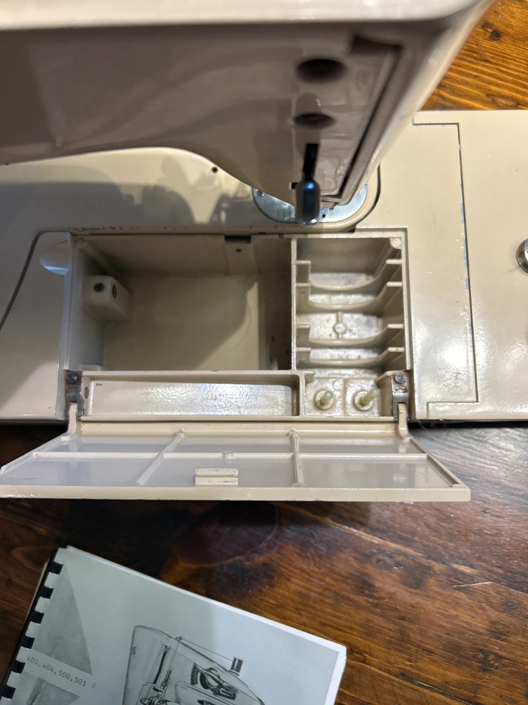 Singer Slant-O-Matic Sewing Machine - photo 5