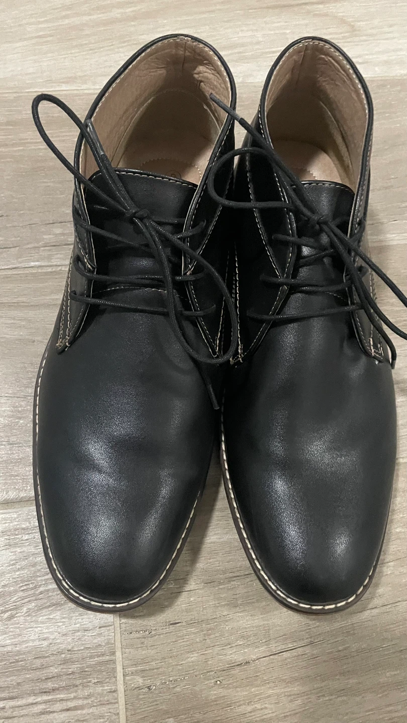 Men's Black Leather Chukka Boots, Size 9