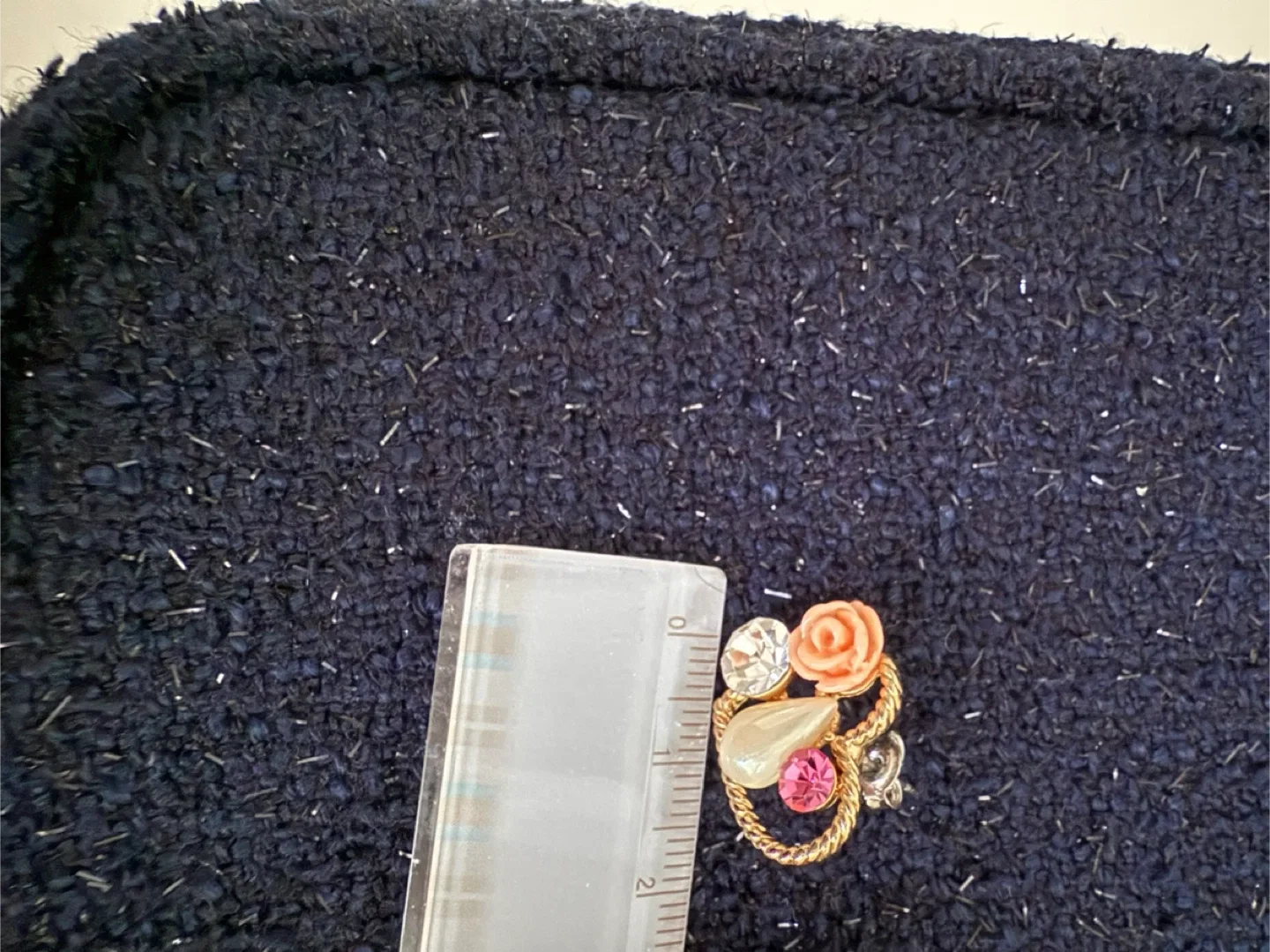 Earrings - Flower design image indicator(2)