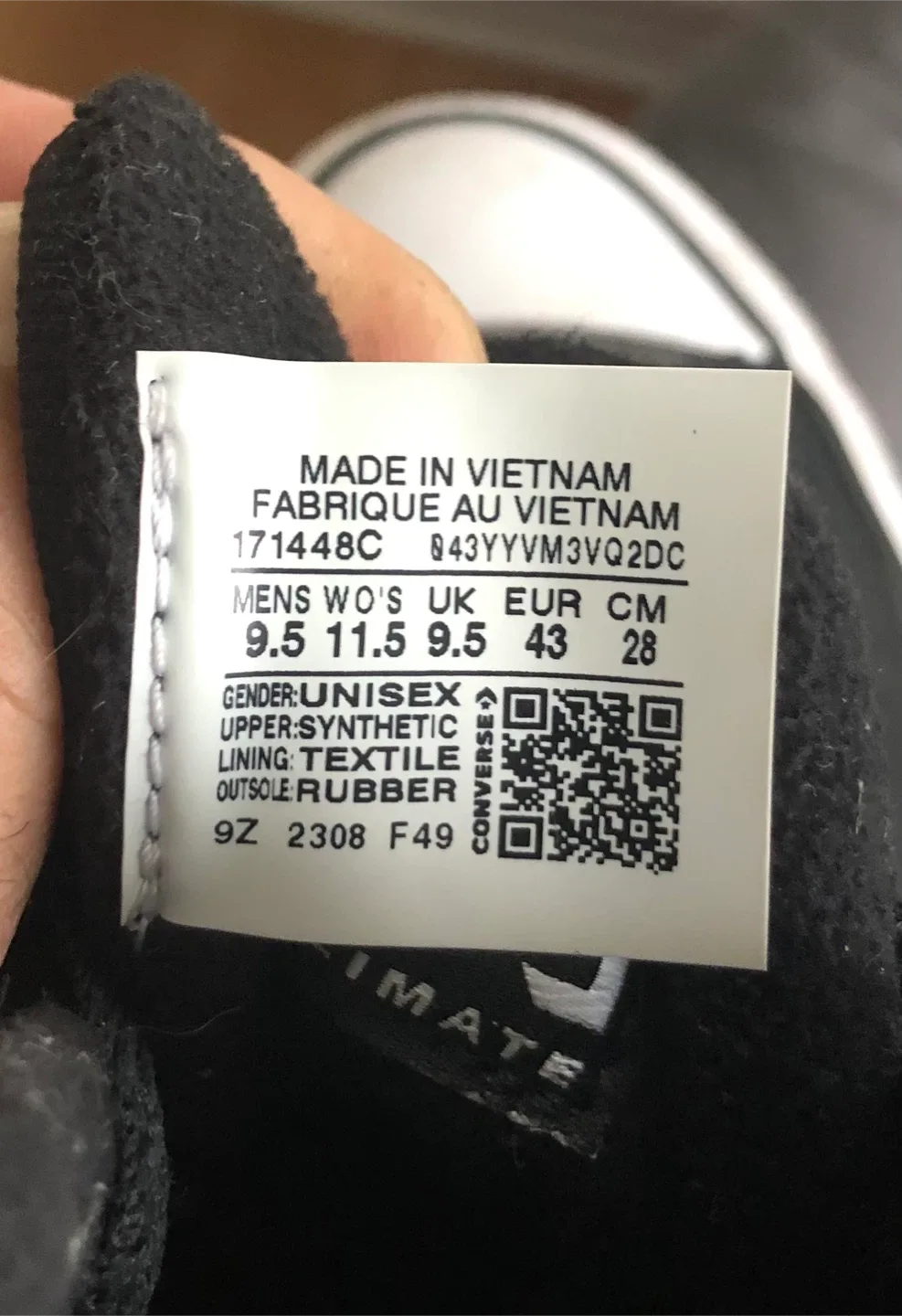 Converse Chuck Taylor All Star Climate High Top - Size 9.5 image indicator(3)