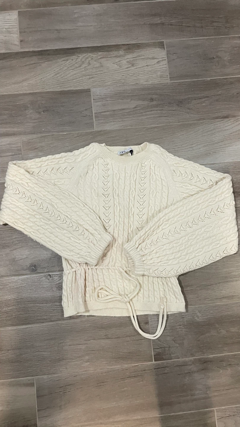 Zara Cream Cable Knit Sweater - Size M