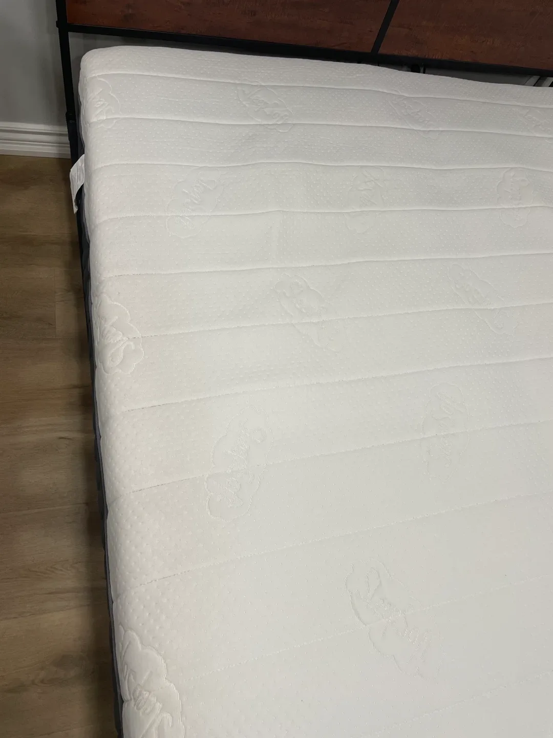 SleepSoft Mattress - Queen size image indicator(4)