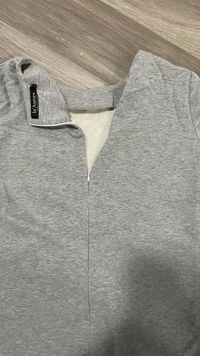 la'Aurora Grey Dress - Size 42 European image indicator(4)