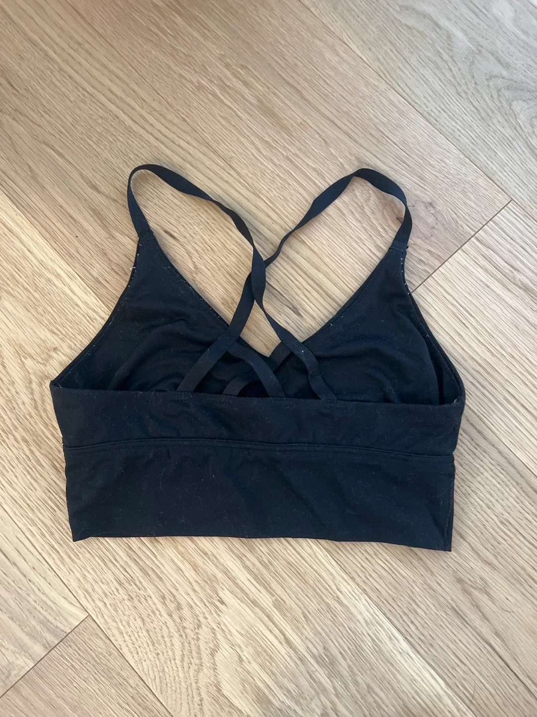 Aerie Offline Black Sports Bra - Size M image indicator(2)