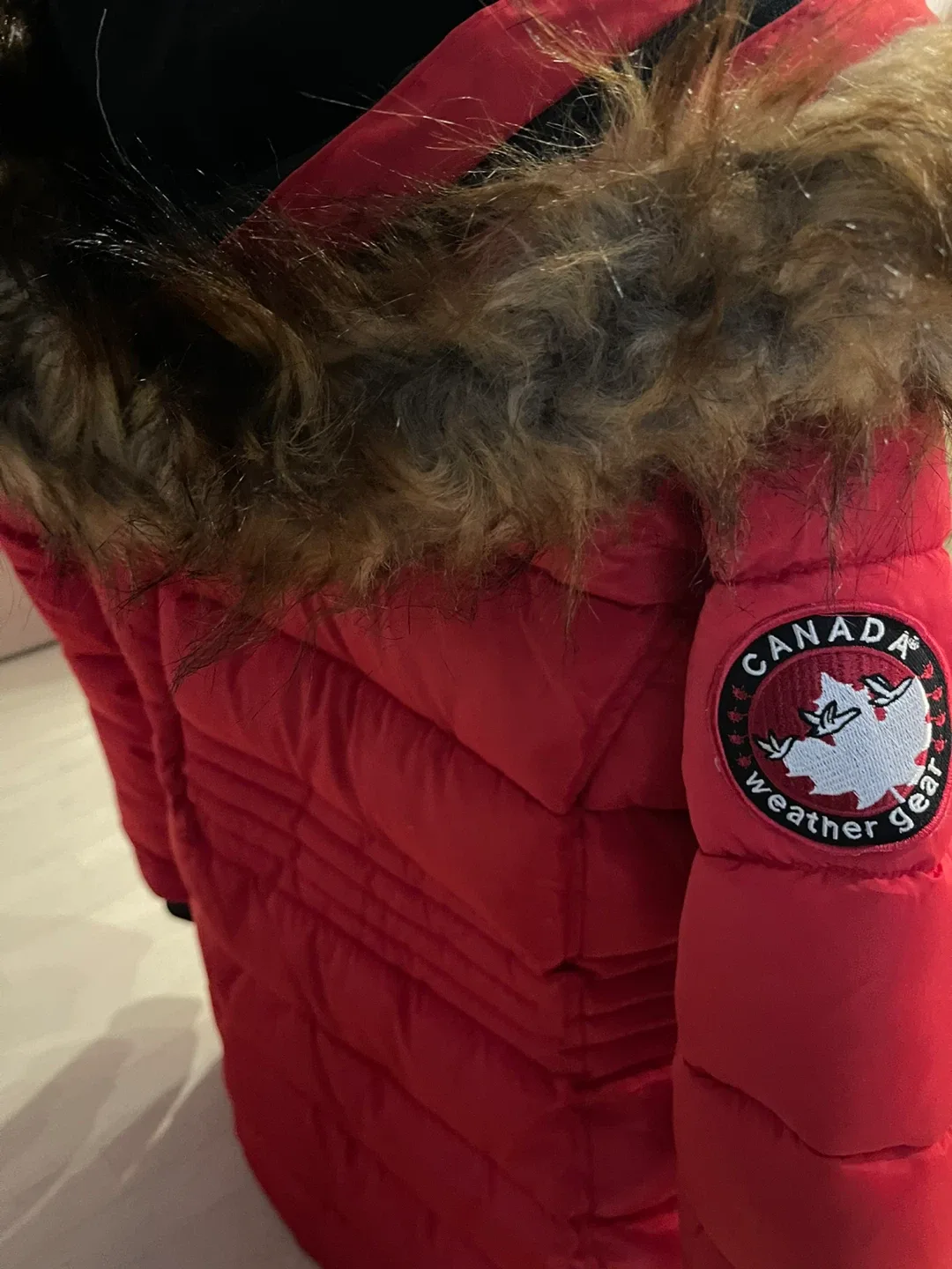 Canada Weather Gear Red Puffer Jacket - Size L image indicator(6)