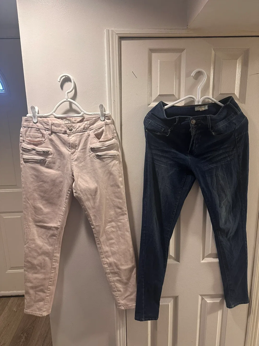 5 Women's Jeans - (p3) Various Brands & Sizes image indicator(4)