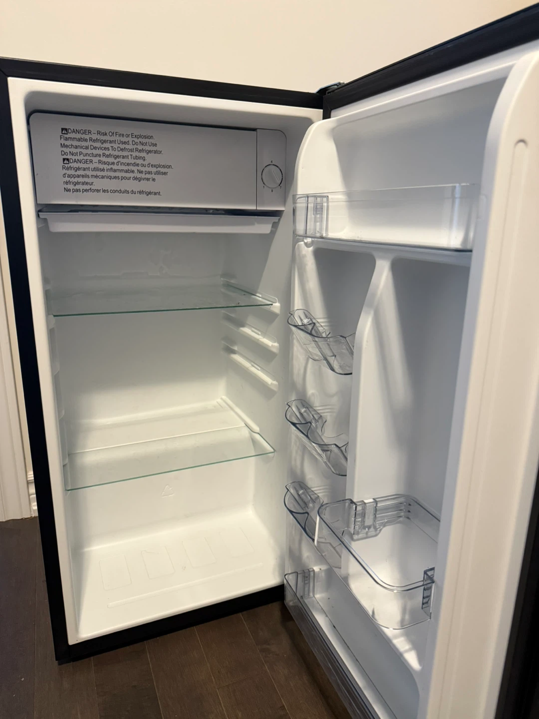 Hamilton Beach Compact Black Fridge - photo 2