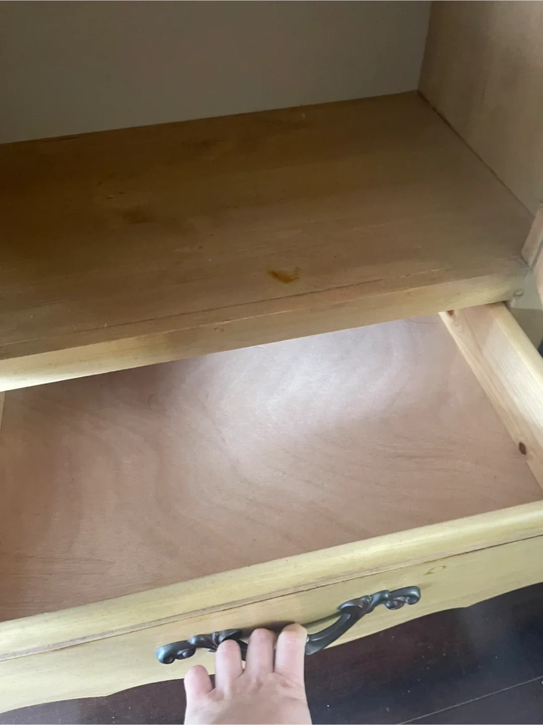 Wooden Nightstand with Drawer image indicator(5)