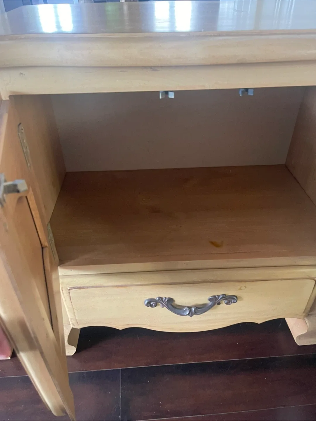 Wooden Nightstand with Drawer image indicator(4)