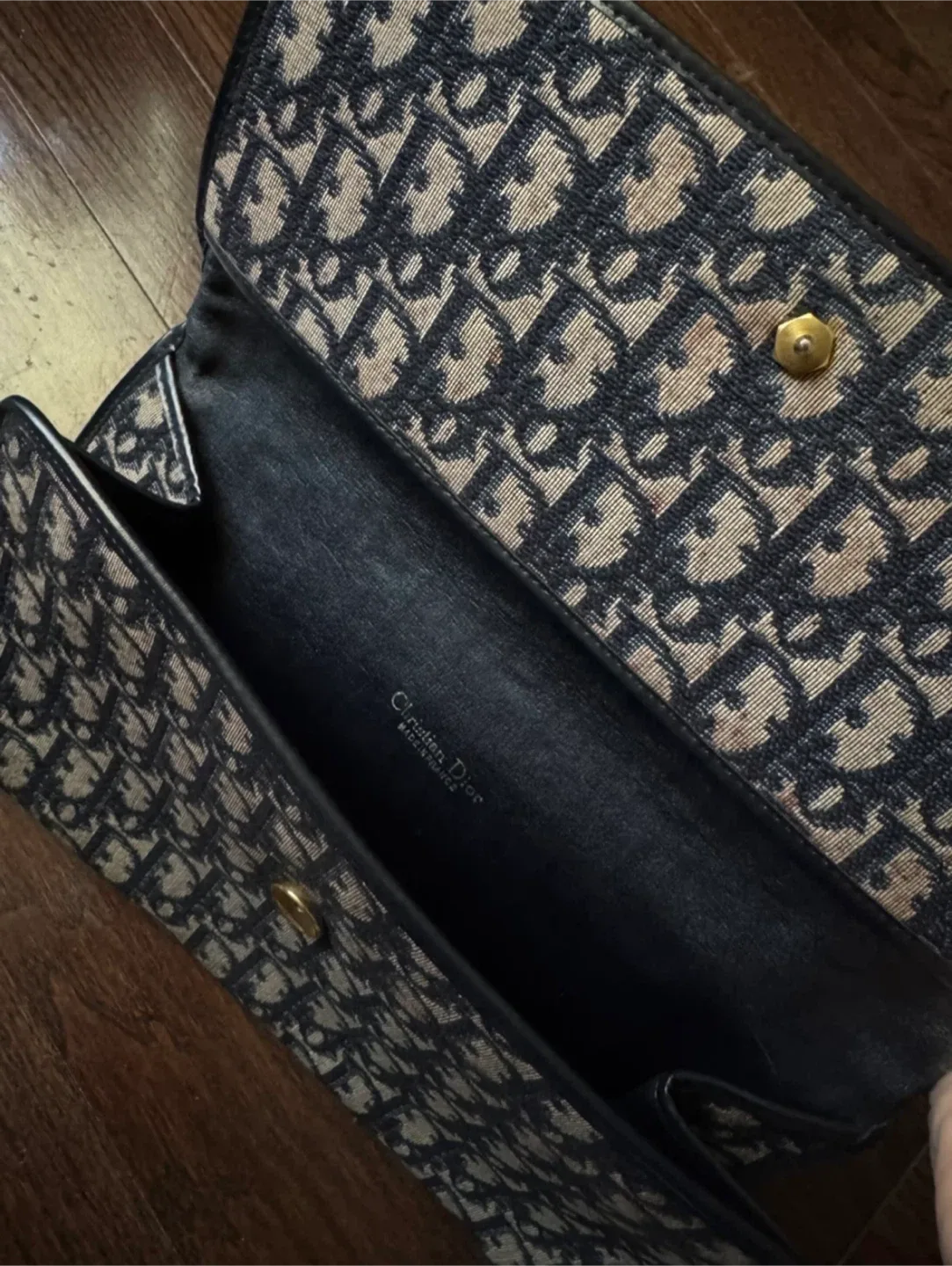 Christian Dior Oblique Wallet on Chain image indicator(4)