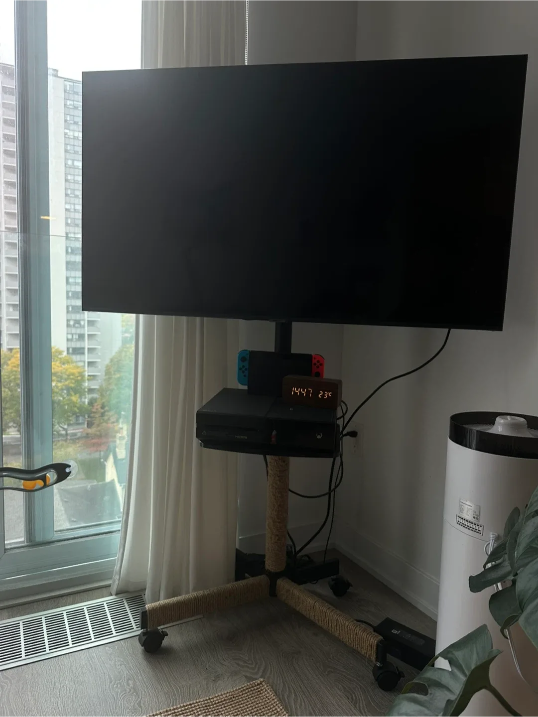 Samsung 50-Inch UHD TV