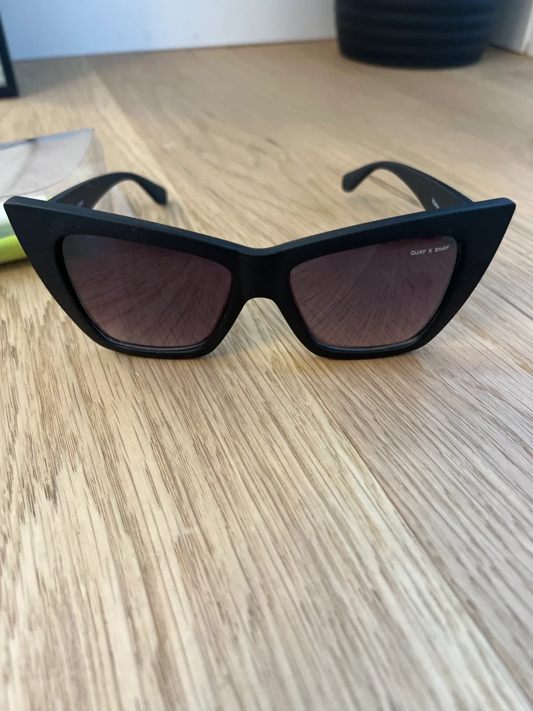 Quay X Shay Sunglasses image indicator(2)