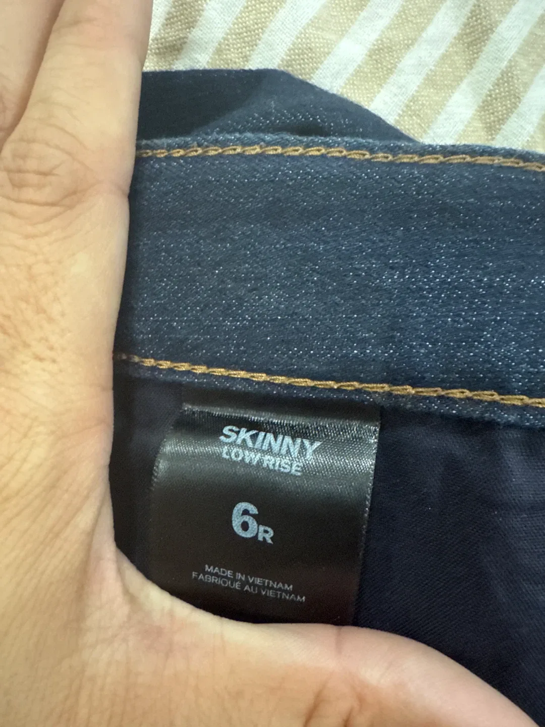 Express Jeans - Skinny Low Rise - Size 6R image indicator(5)