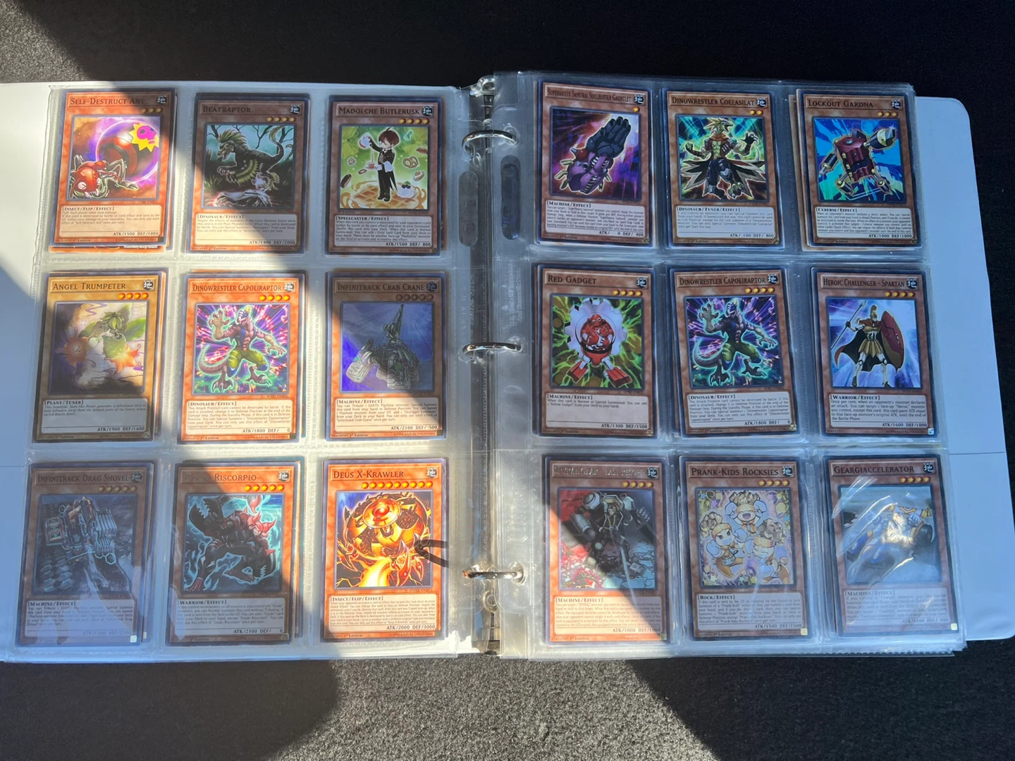 Yu-Gi-Oh! Trading Cards Binder - photo 3