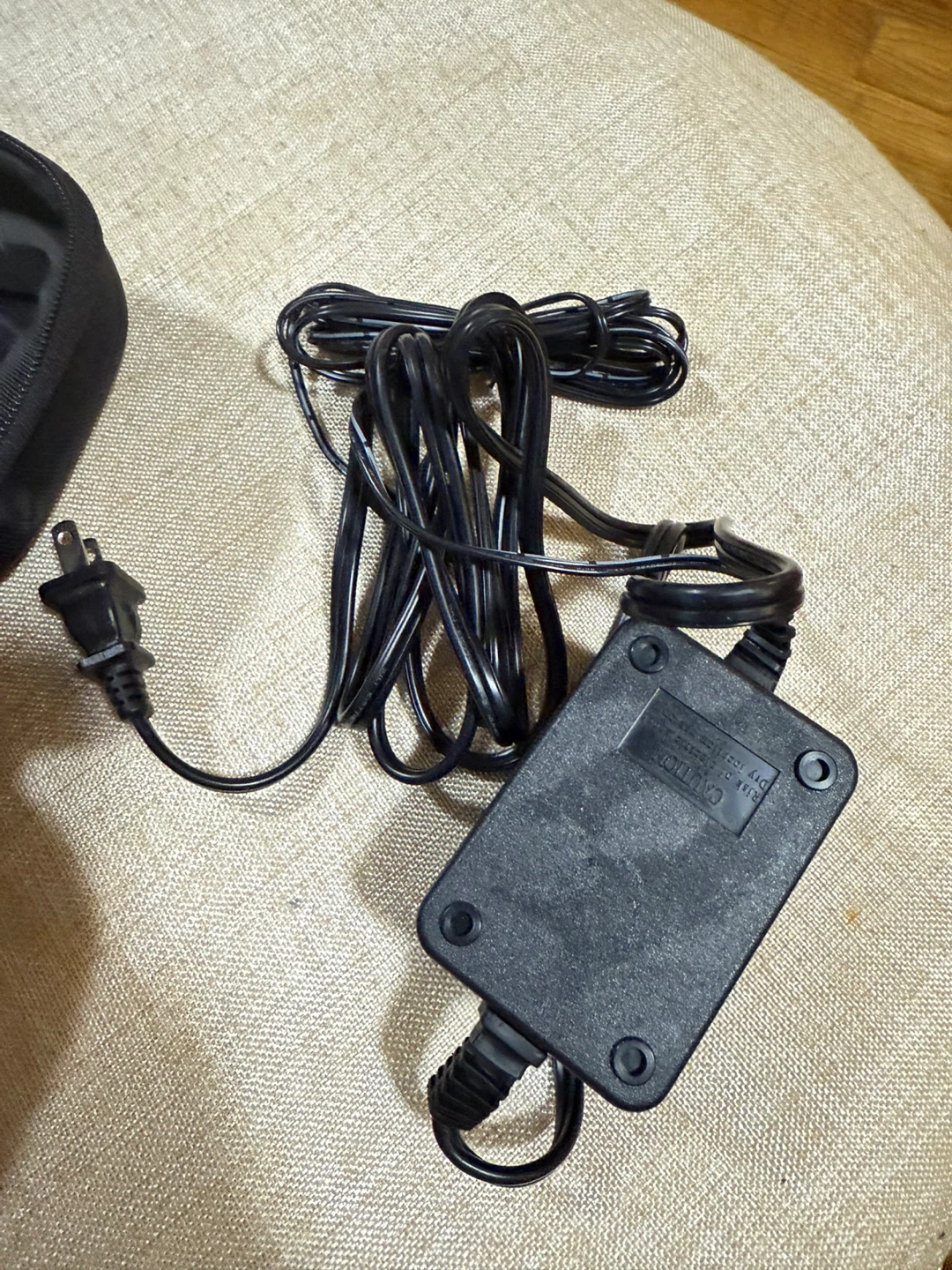 Toshiba AC Adaptor AD-121ADT