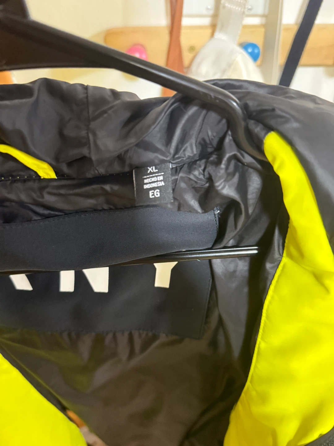 DKNY Puffer Jacket - Yellow, Size XL - photo 4