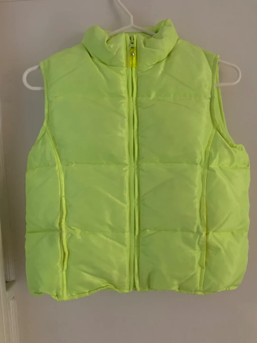 GAP winter vest thumbnail