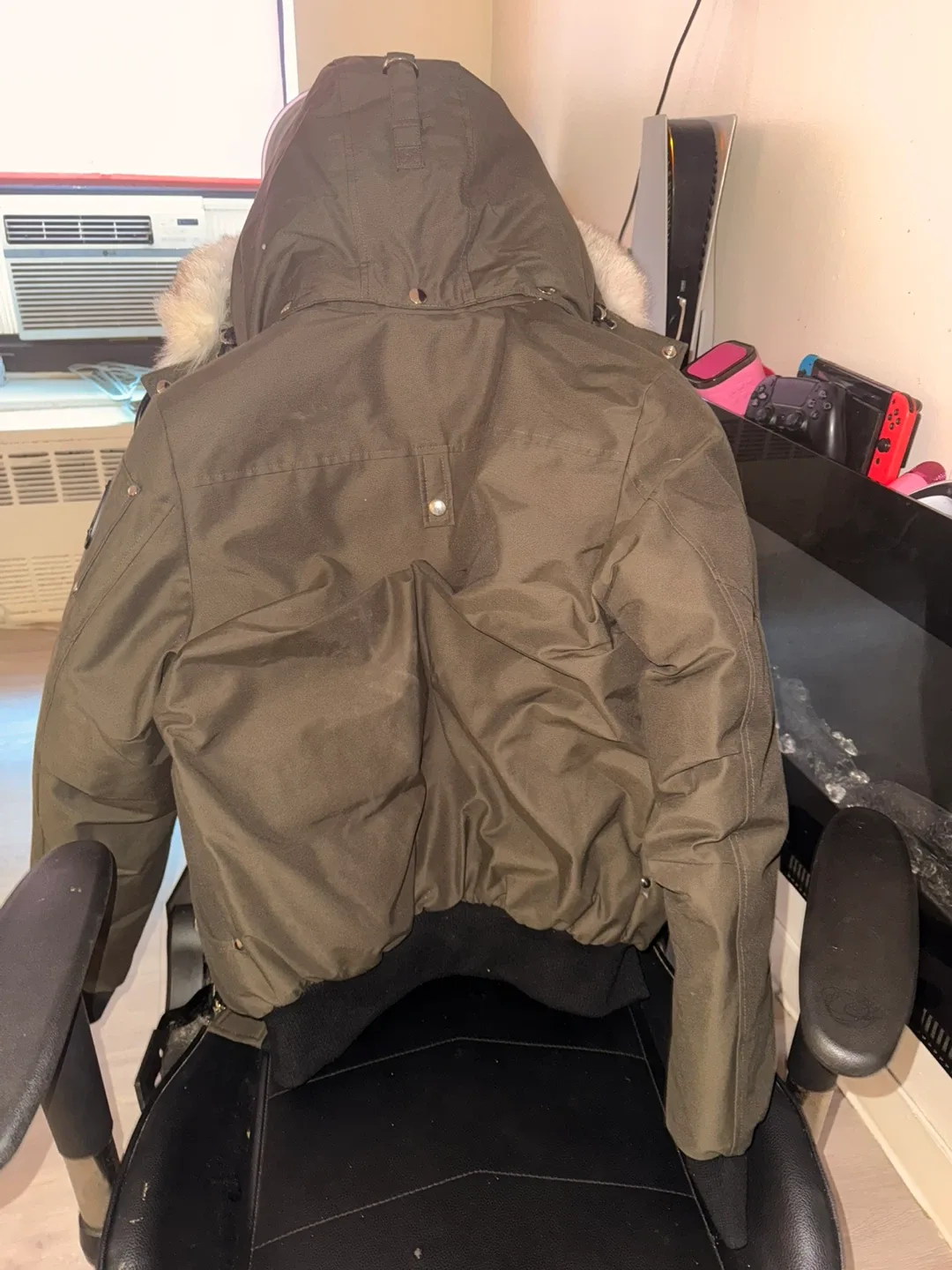 Moose Knuckles Bomber Jacket - Size S image indicator(4)