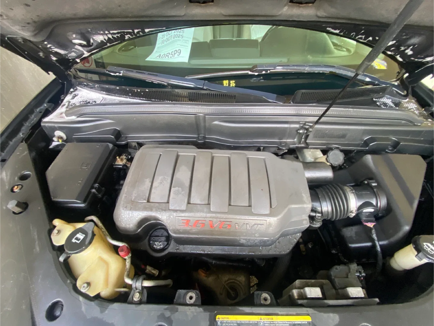 GMC Acadia SUV image indicator(2)