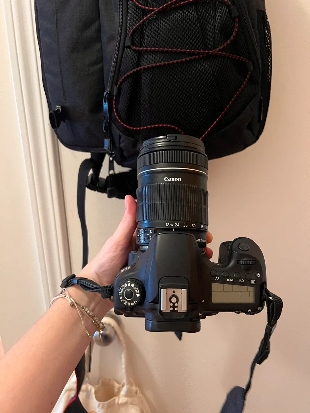 🚨 NEED GONE 🚨 Canon EOS 60D Camera with Canon Camera Bag thumbnail