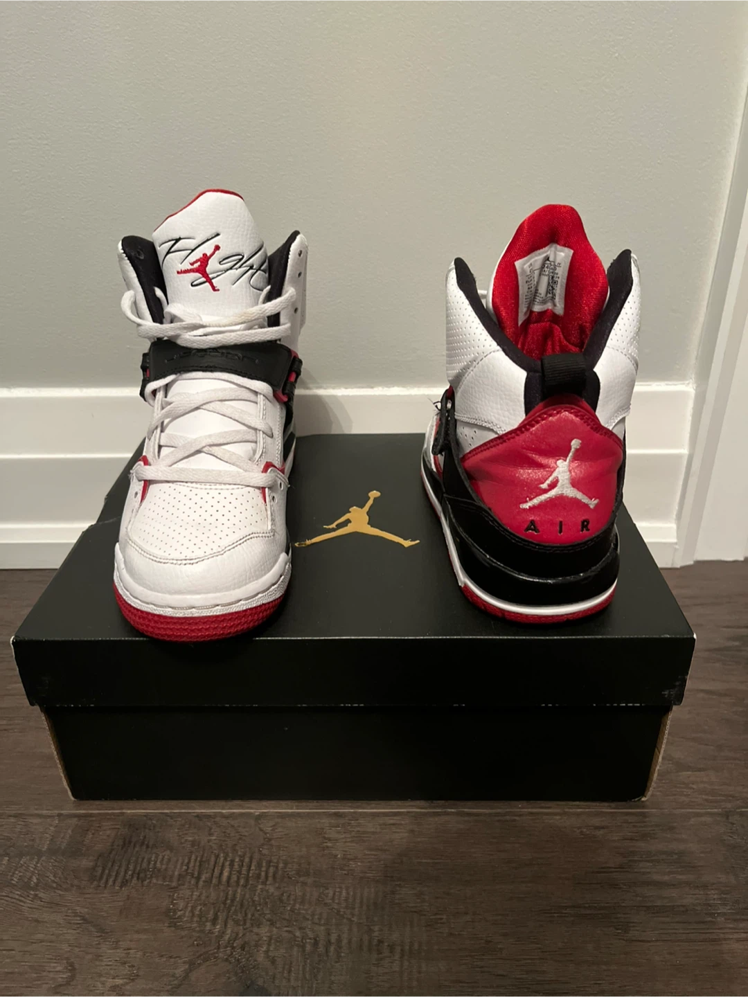 Jordan Flight 45 High (GS) Size 4Y - photo 2