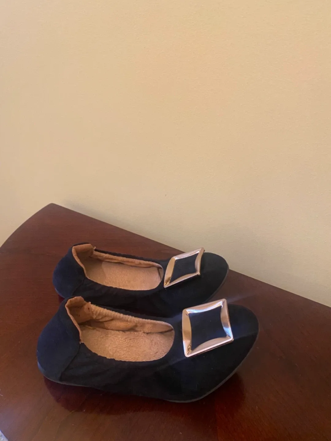 Agatha Black ballet flats image indicator(2)