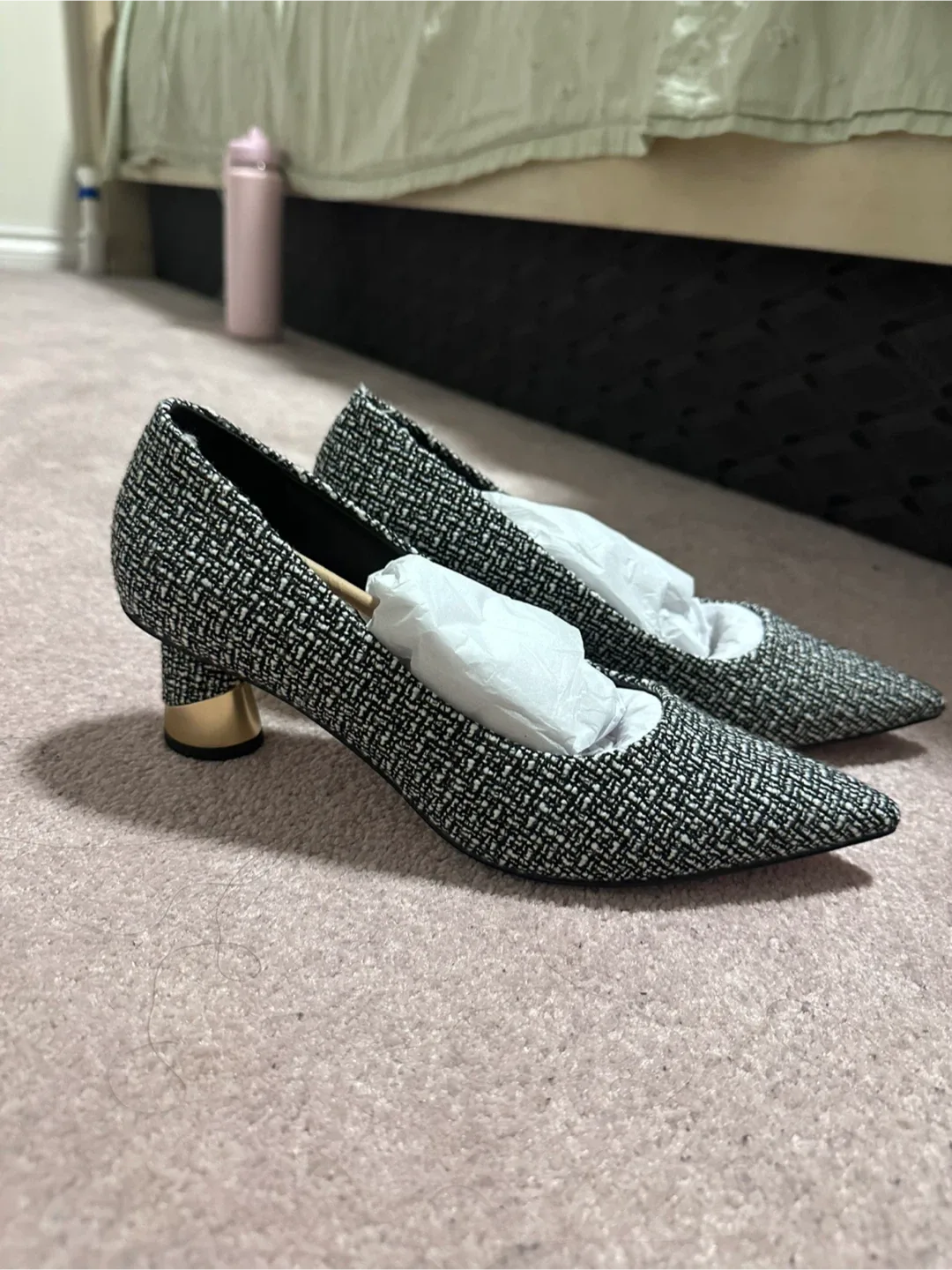 Charles & Keith Tweed Pointed Pumps - Size 8 image indicator(4)