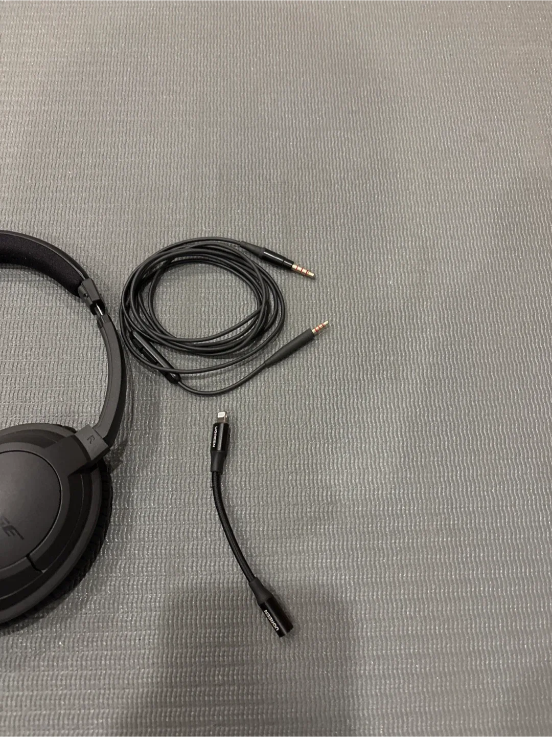 Bose QuietComfort wired headphones image indicator(3)