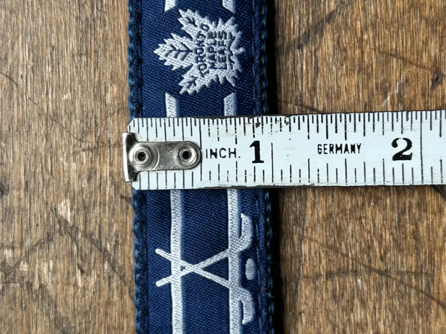TORONTO MAPLE LEAFS NHL DOG COLLAR hockey pet Sz M L  XL image indicator(3)