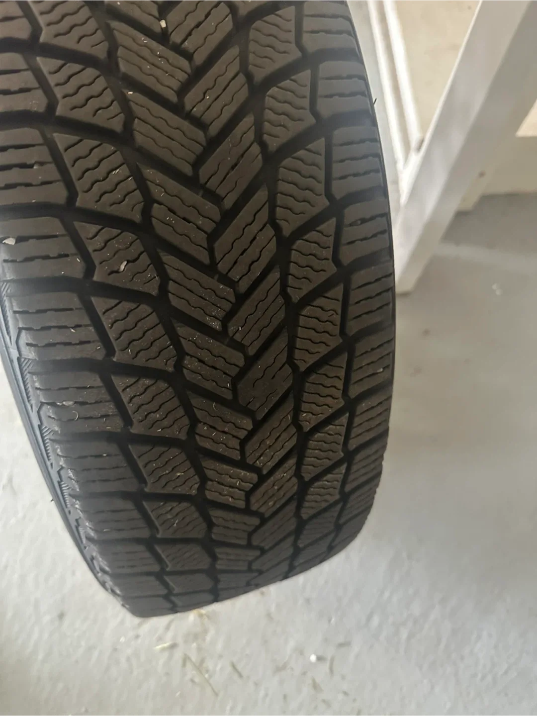 Michelin 225/60 R17 Winter Tires - set of 4 - excellent tread image indicator(2)