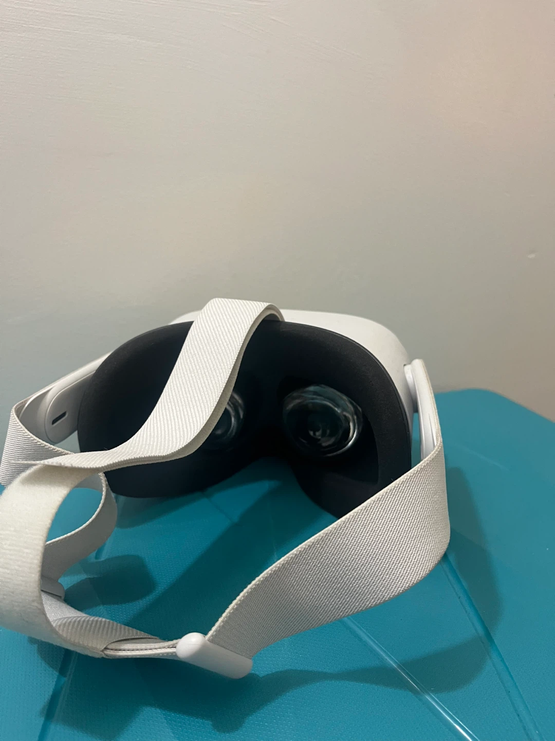 Meta Quest 2 VR Headset - photo 3