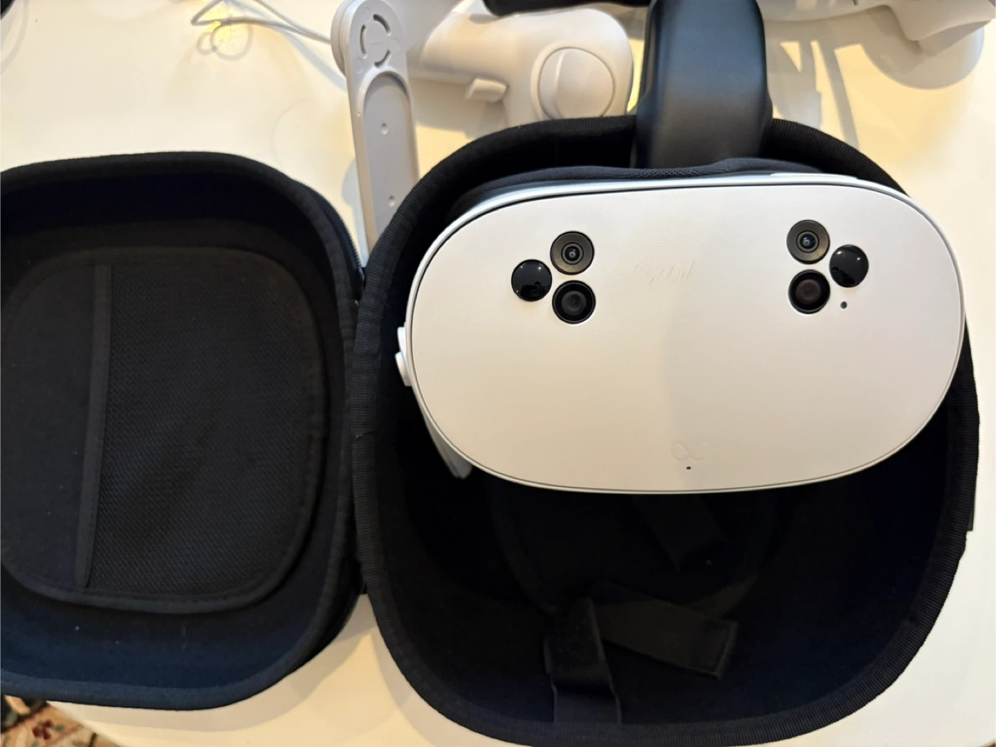 Meta Quest 3S (256GB) VR Headset - Like New! - photo 5