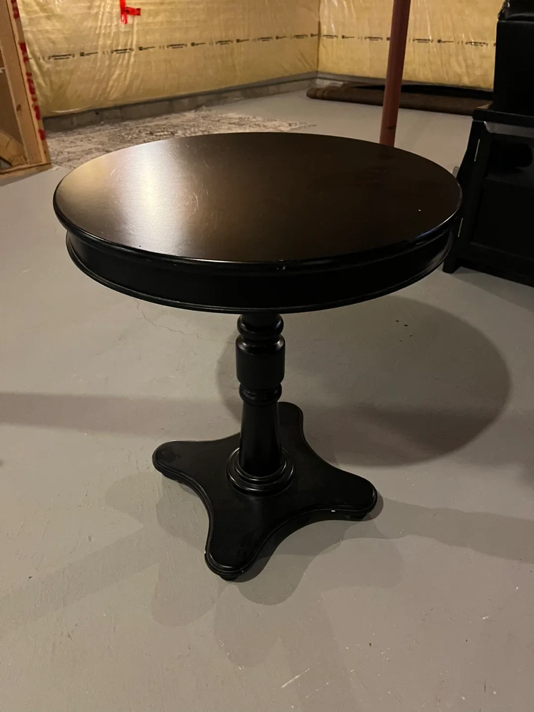 Black Round side table image indicator(2)