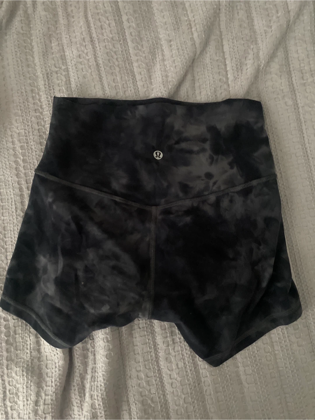 Lululemon Align Shorts - Size 6 - photo 2
