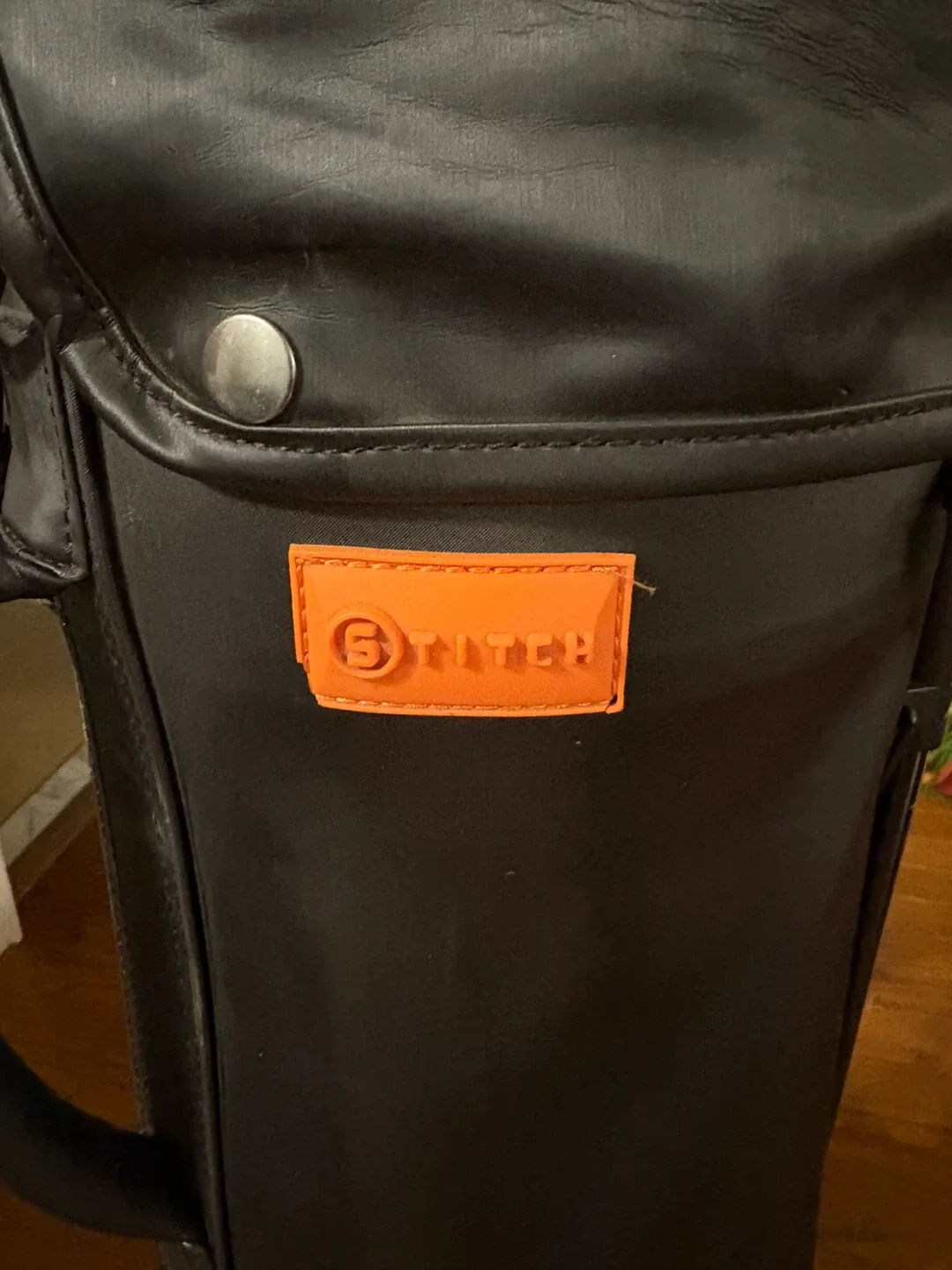 Golf Club Set with Balls and Tees image indicator(7)