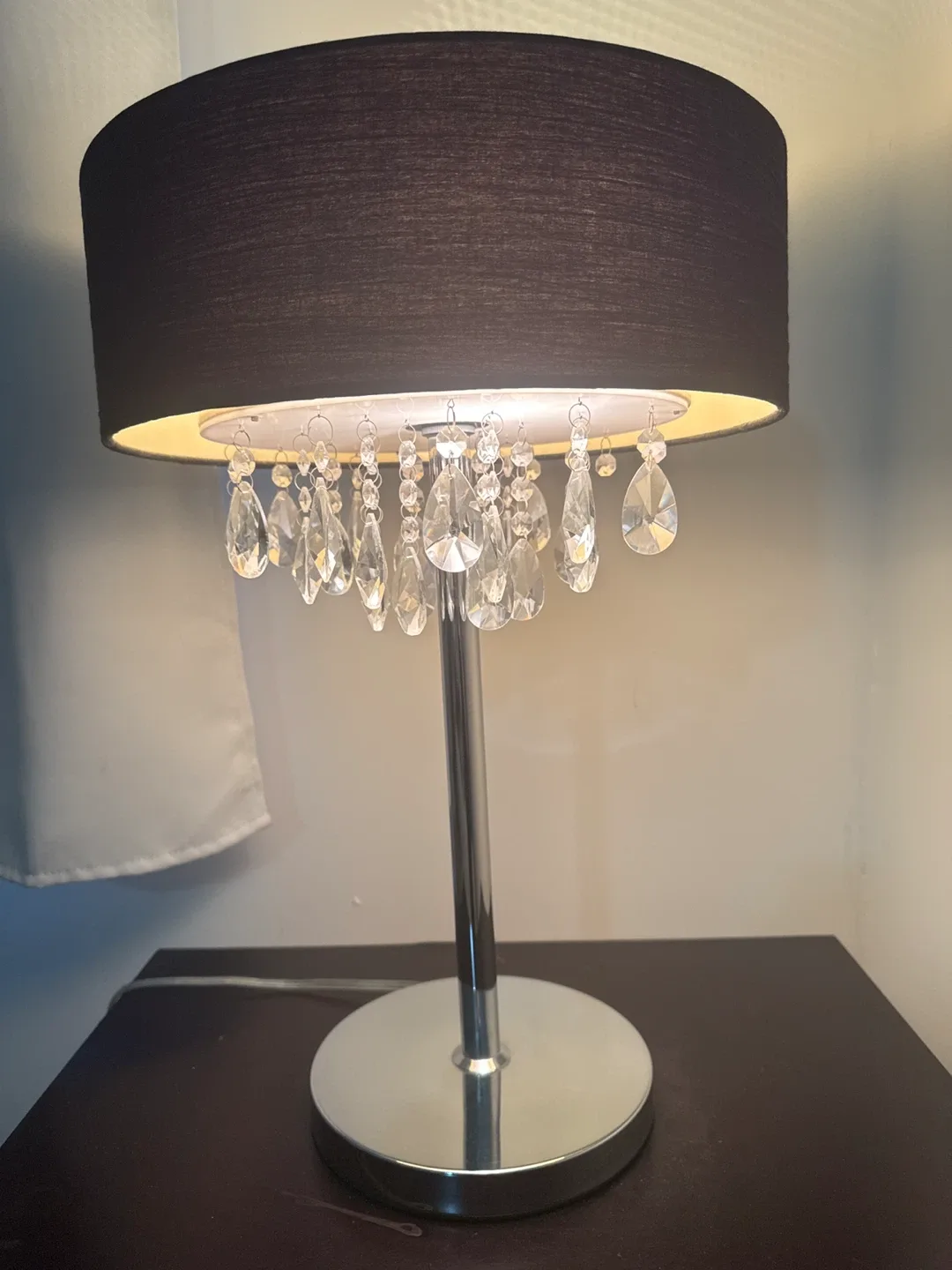 Black Crystal Accent Table Lamp image indicator(3)