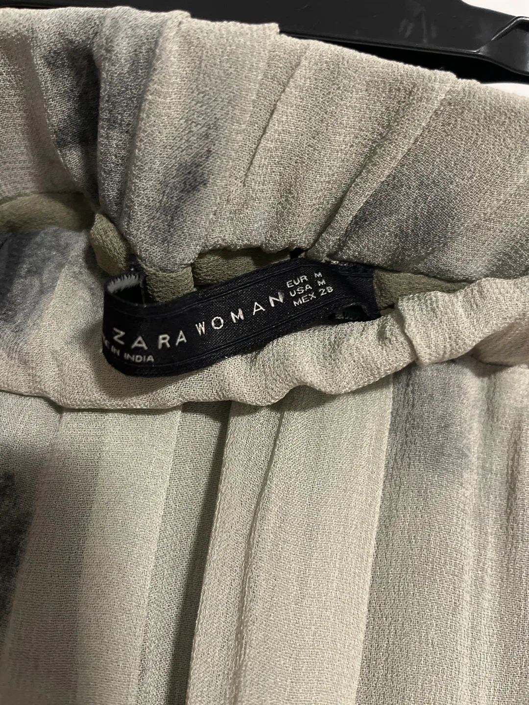 Zara Woman Skirt - Size M image indicator(3)