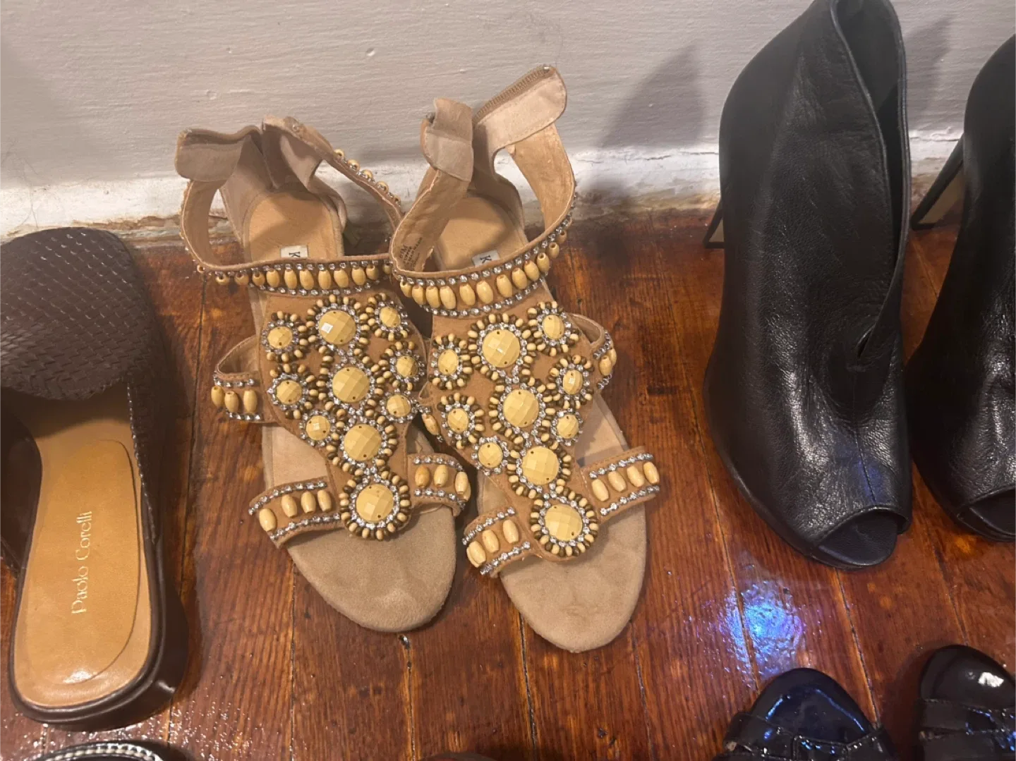 She’s 6 1/2 trade for size 6 image indicator(2)