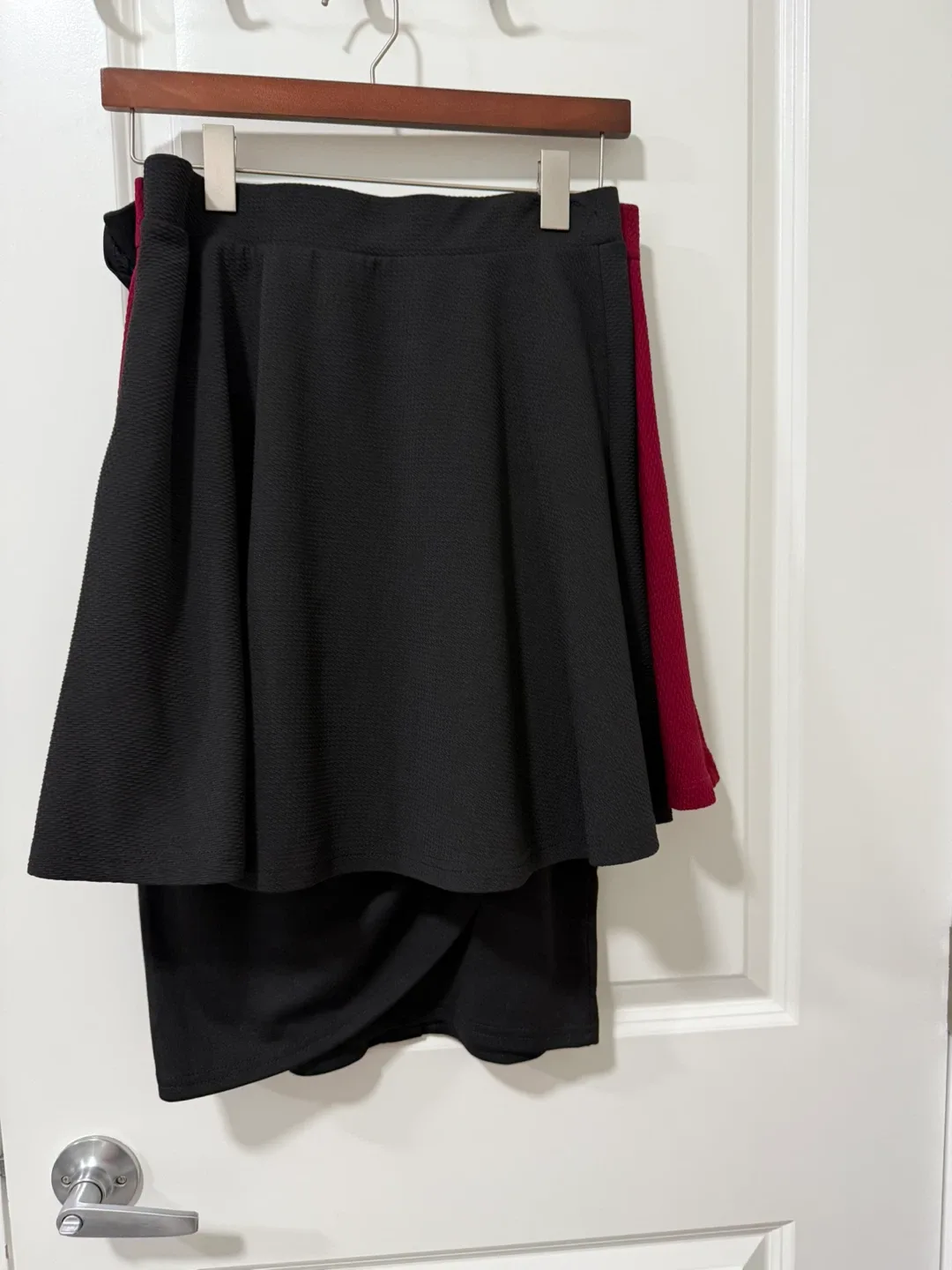 Assorted Women's Clothing image indicator(7)