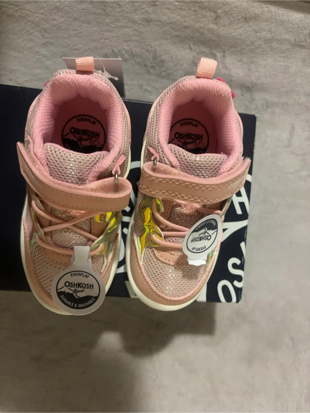 New OshKosh B'gosh Wizard Light Pink Toddler Shoes - Size 7 image indicator(2)