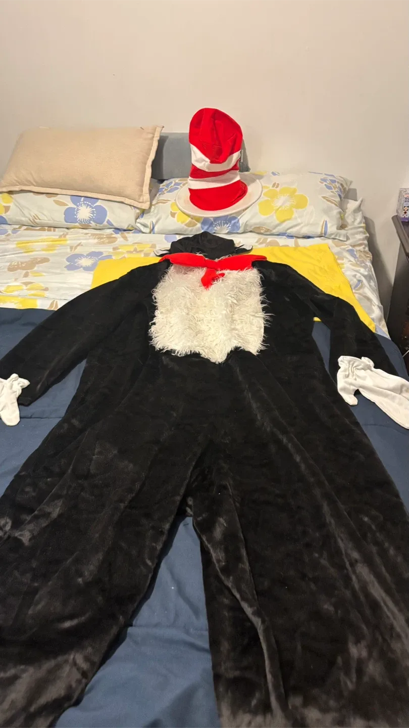 Cat in the Hat Costume - Adult Size image indicator(2)