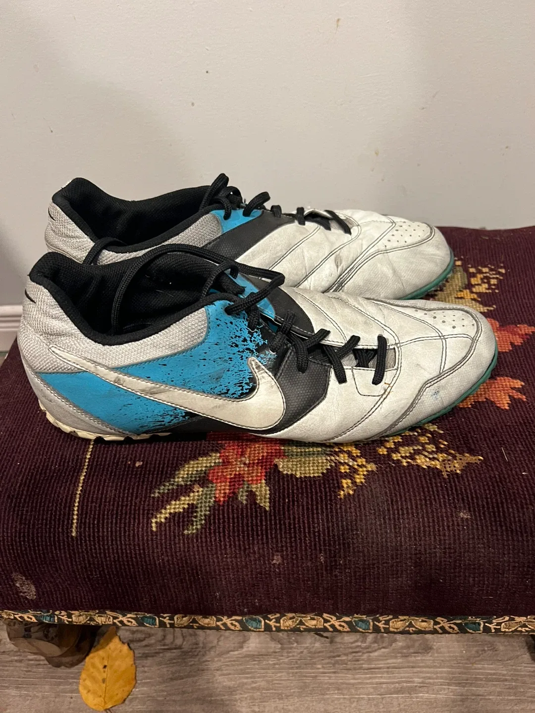 Nike Soccer Cleats image indicator(4)