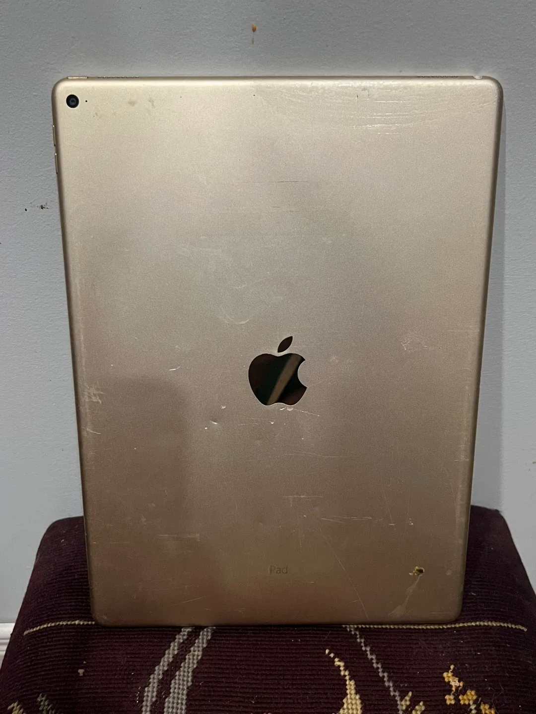Apple iPad - Gold image indicator(2)