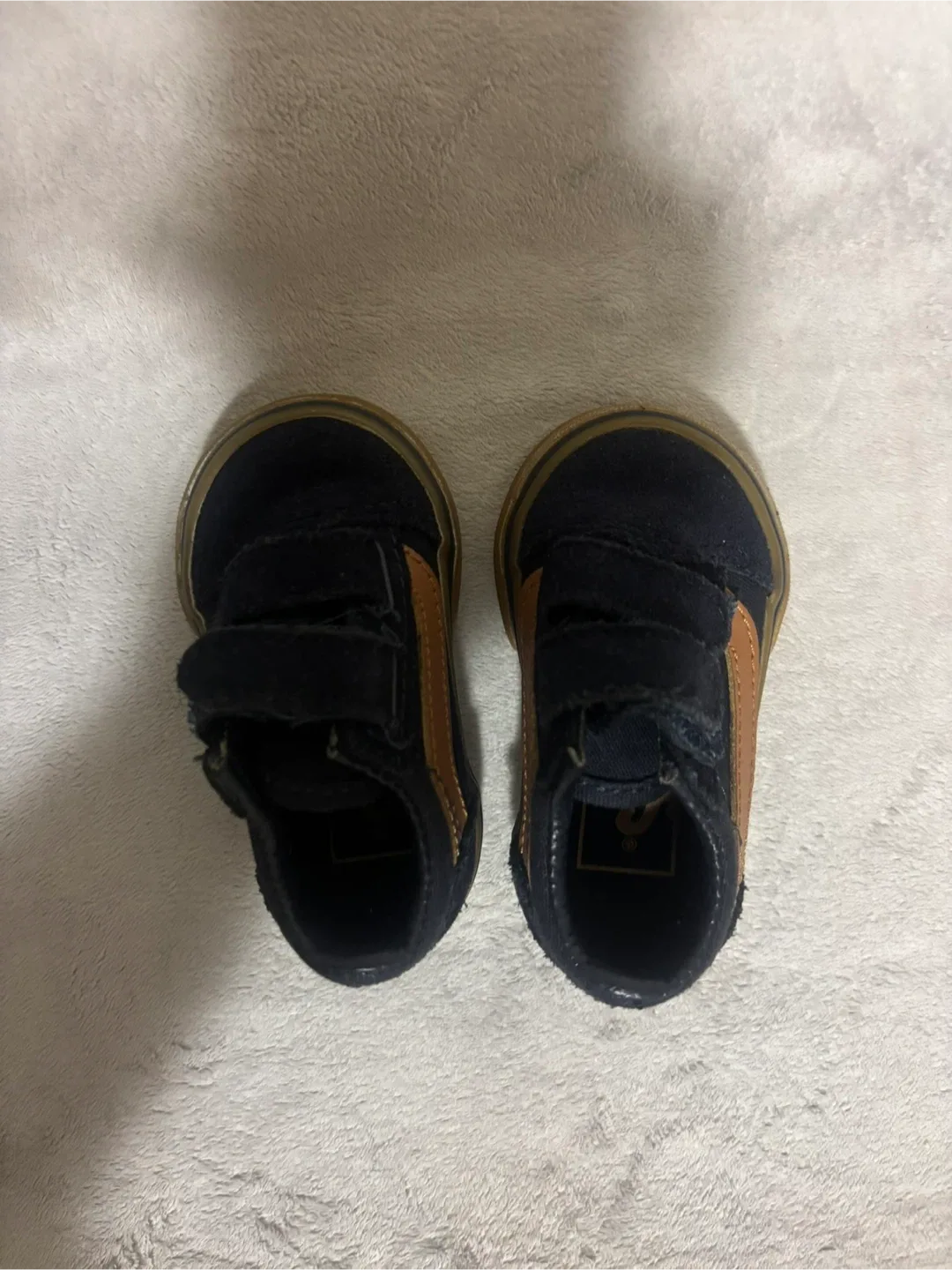 Vans Toddler Old Skool V Sneakers - Size 5 image indicator(3)