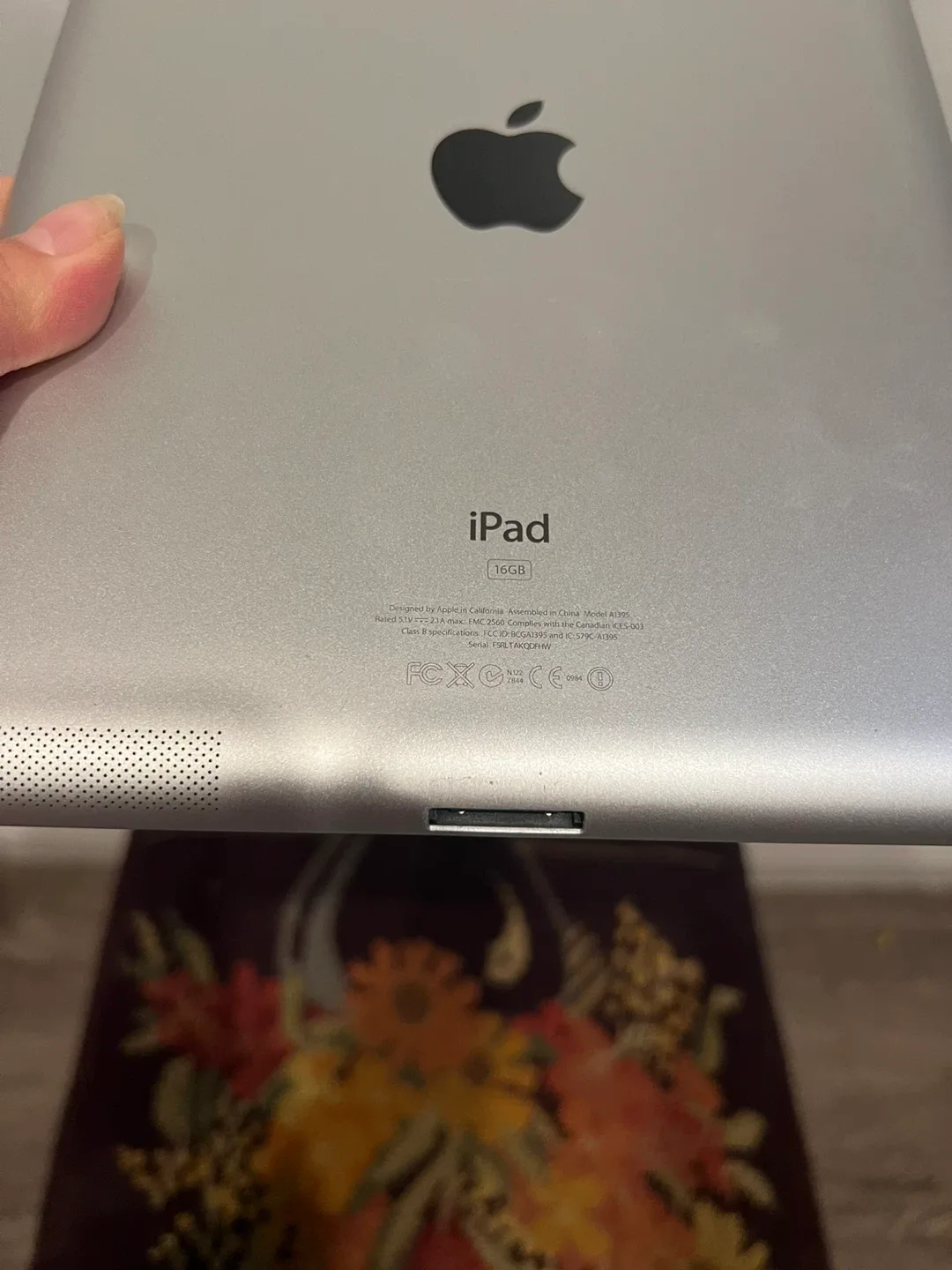 Apple iPad 16GB image indicator(3)