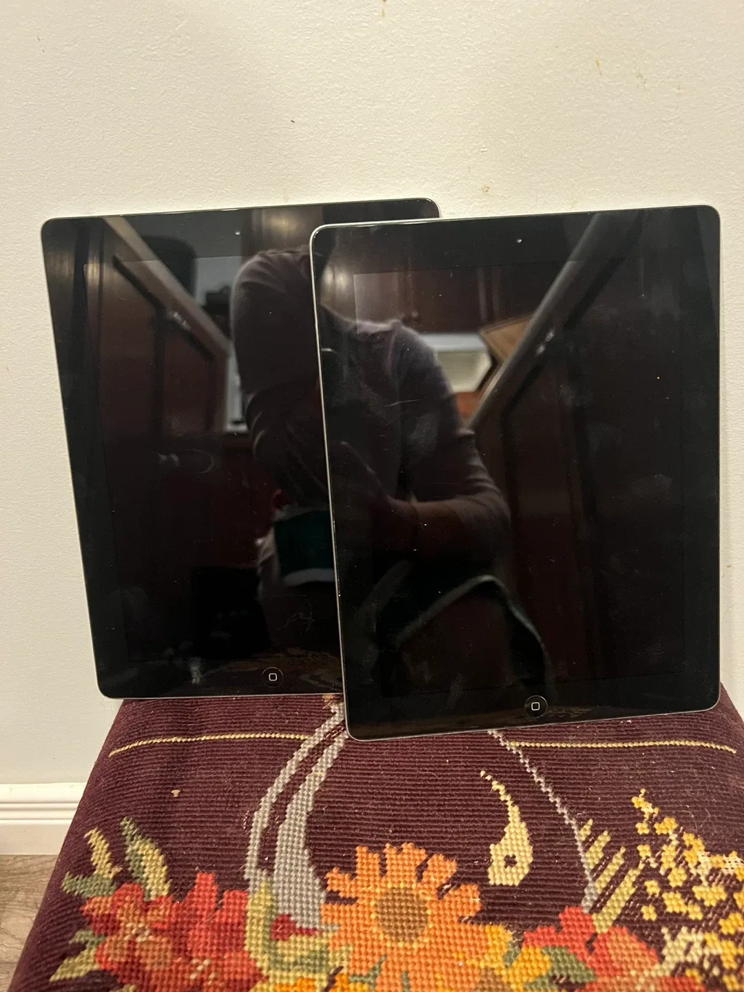 Apple iPad 16GB image indicator(4)