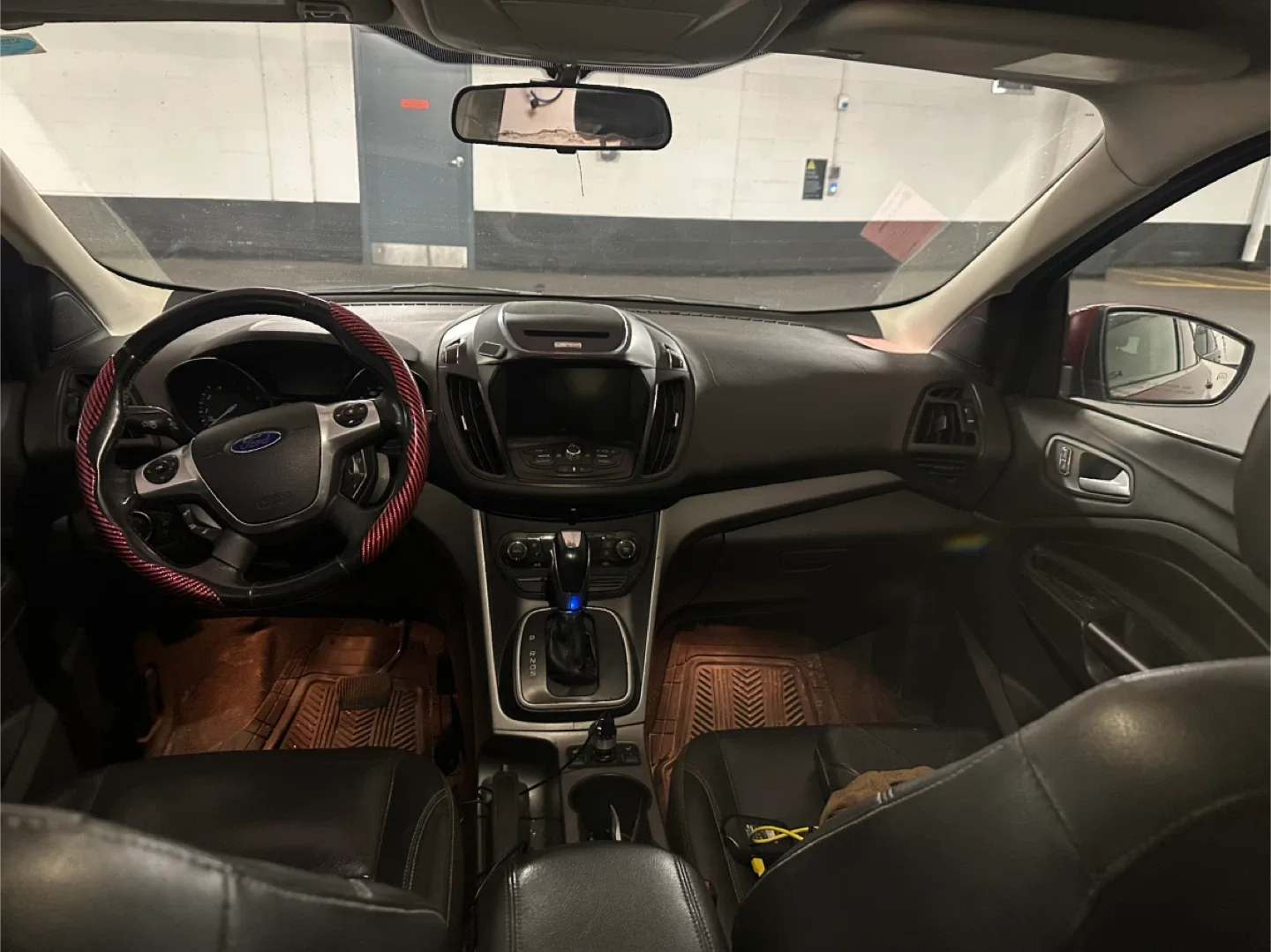 2015 Ford Escape SUV - Red image indicator(4)