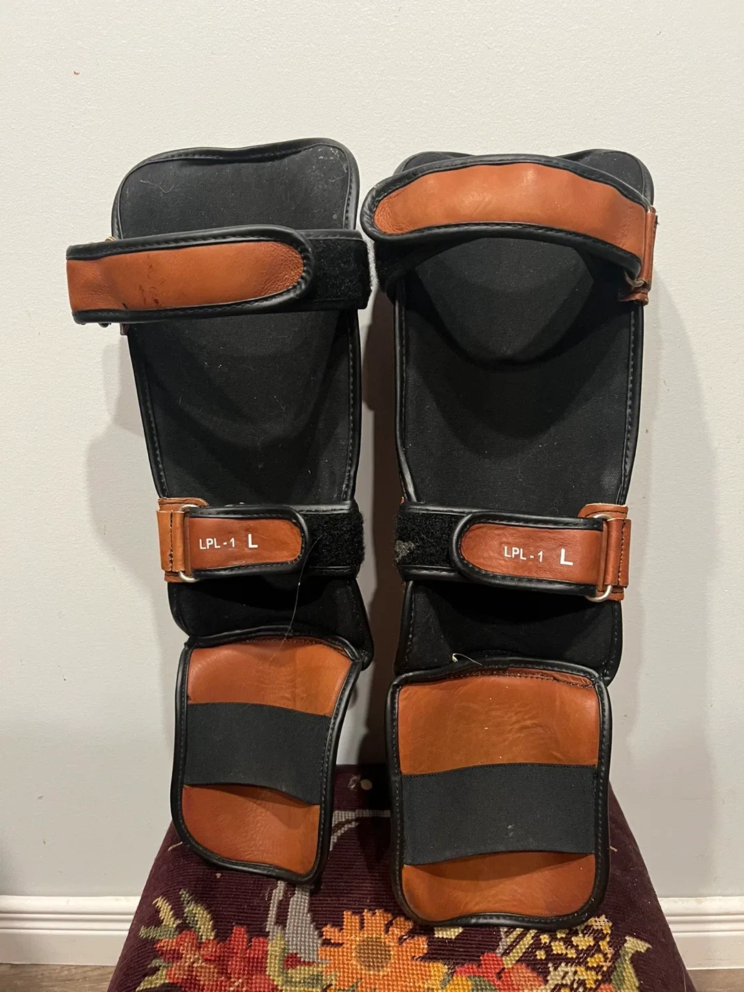 Windy LPL-1 Leather Shin Guards - Size L image indicator(2)